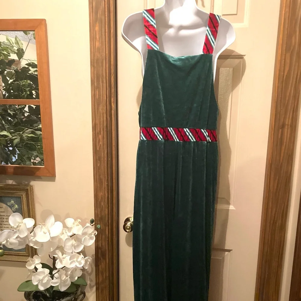 Christmas Jumpsuit - Picture 3 of 6